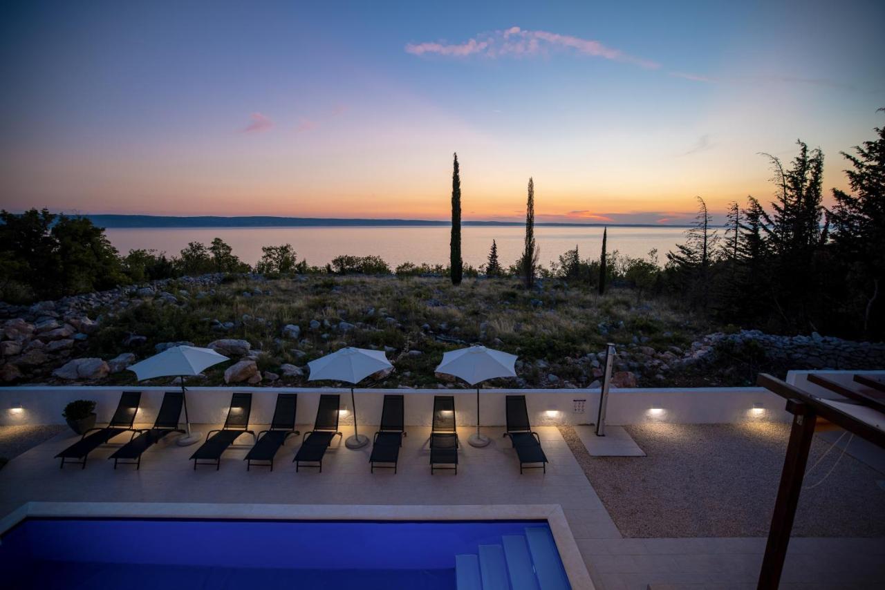 Villa Royal Promons - Heated Pool Starigrad Paklenica Exterior foto